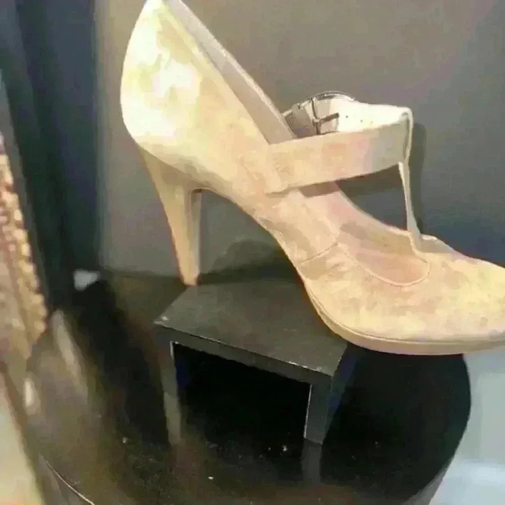 Franco Sarto Suede Heel